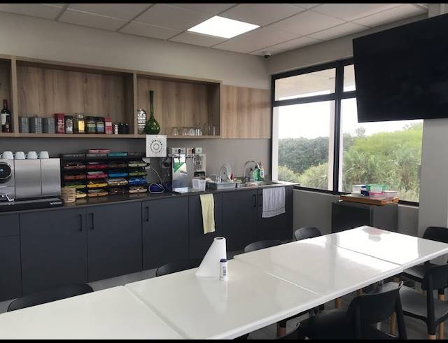442M² OFFICE TO LET IN LA LUCIA